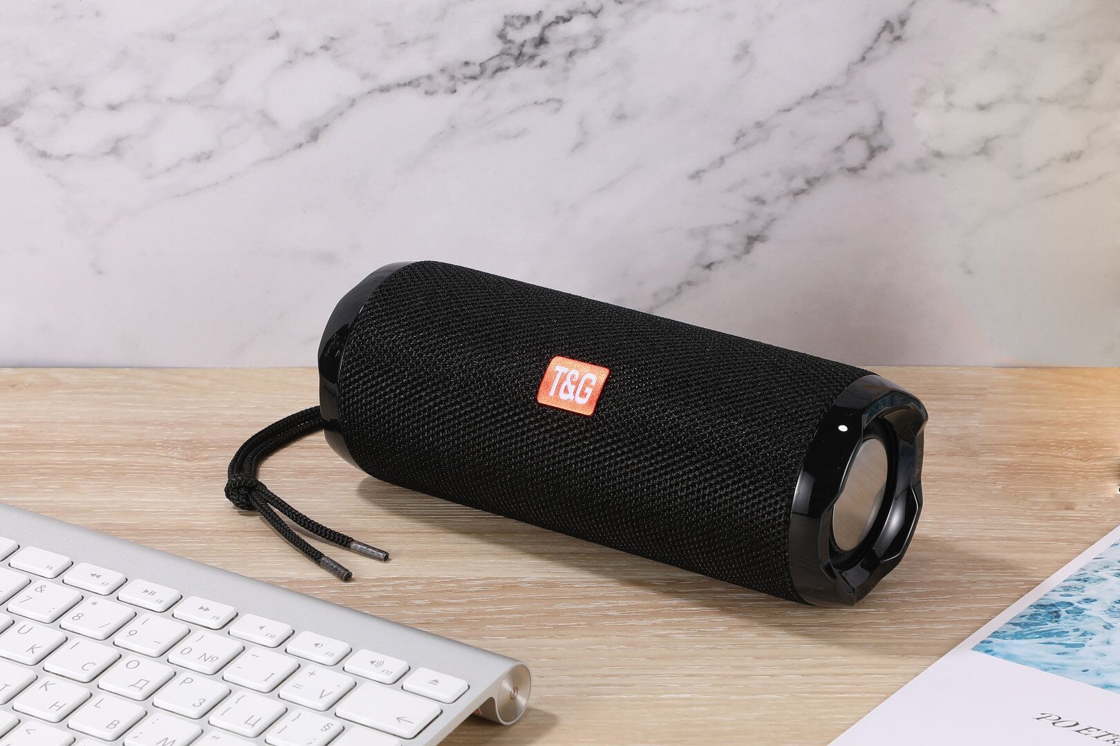 Card Holder Wireless Bluetooth Speaker
